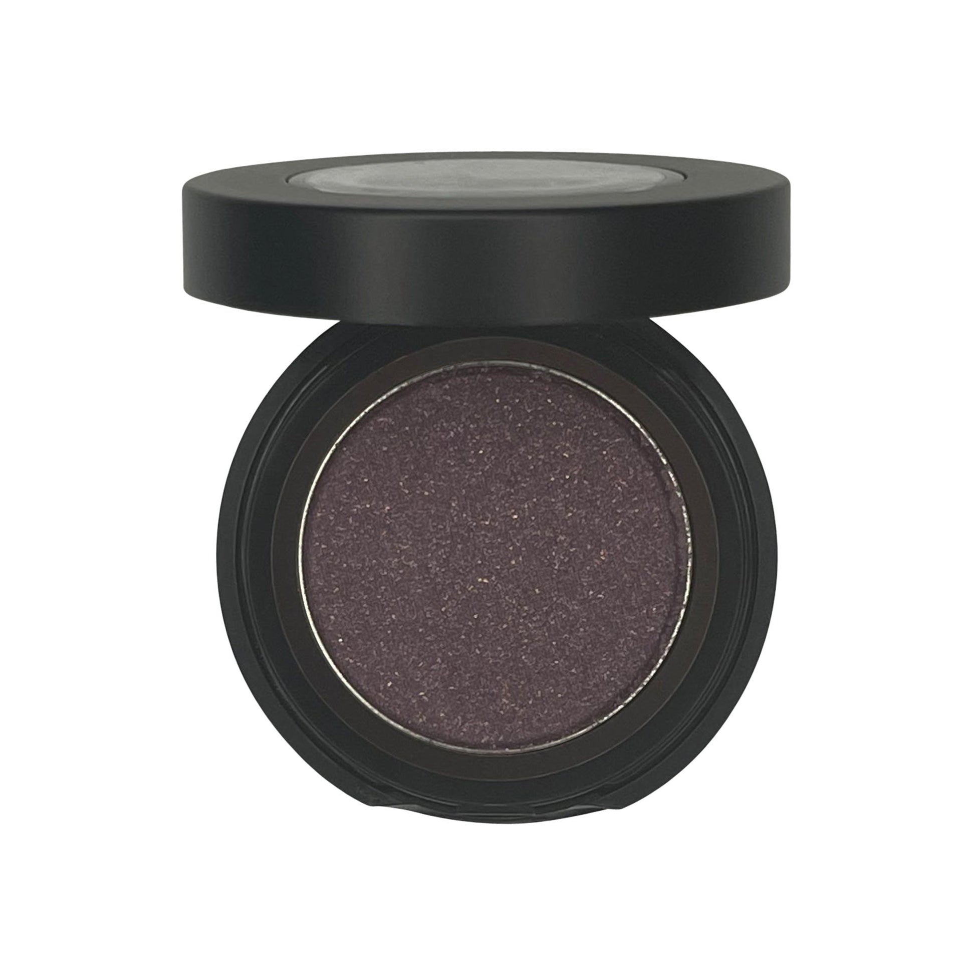 Talc-free single pan eyeshadow in black compact, versatile and blendable.